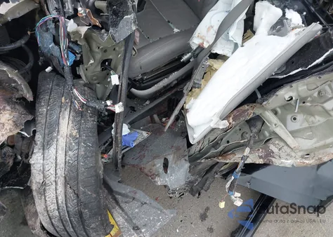 2018 Toyota Sienna Xle 8 Passenger z USA, uszkodzony, nr VIN 5TDYZ3DC9JS925387